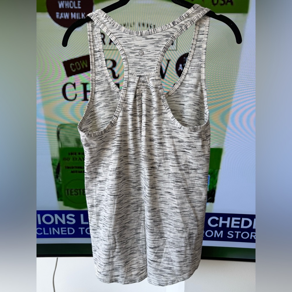 Lululemon Tank Top size 6